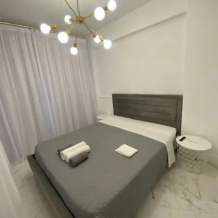 Molos Christiana Luxury Apartment