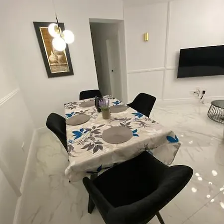 Molos Christiana Luxury Apartment Limassol