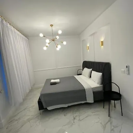 Molos Christiana Luxury Апартаменты *